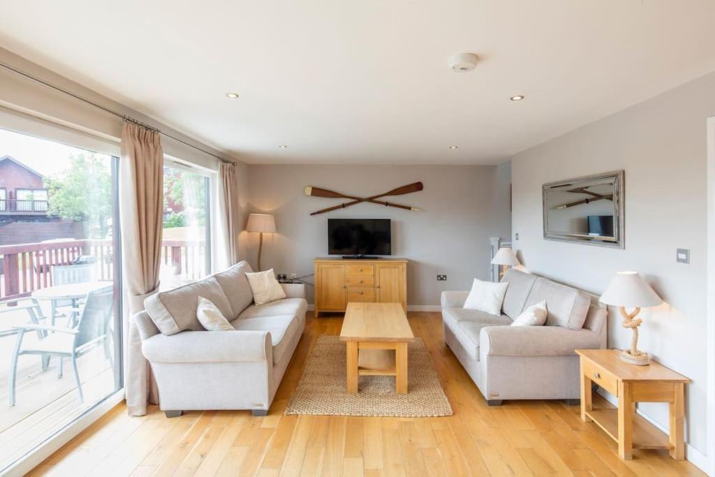 Retallack Resort 4 Bedroom Lodge - Hot Tub For Hire On Request -Pool & Spa 패드스토 외부 사진