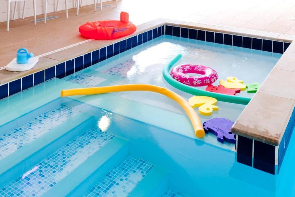 Retallack Resort 4 Bedroom Lodge - Hot Tub For Hire On Request -Pool & Spa 패드스토 외부 사진